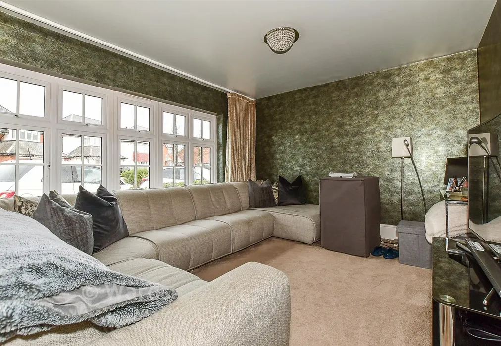 Dining Room. - Quarry Road, Ryarsh, West Malling, Kent - Wards of Kent