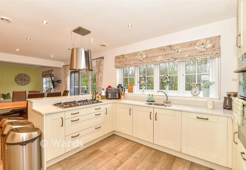 Kitchen/Diner. - Quarry Road, Ryarsh, West Malling, Kent - Wards of Kent