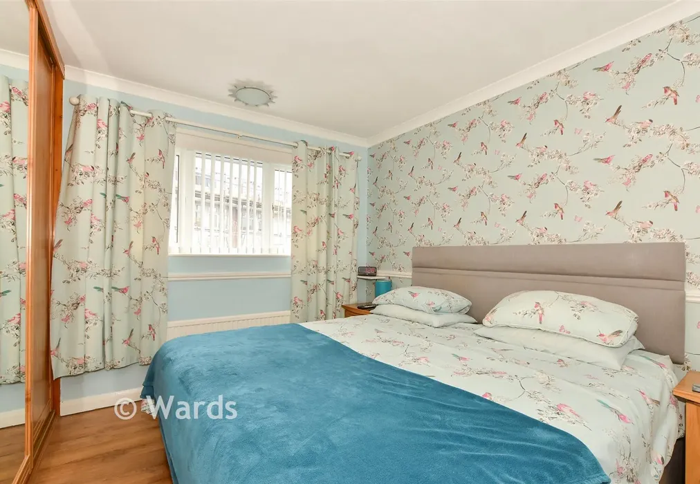 Rear Garden - Thanington Road, Canterbury, Kent - Wards of Kent