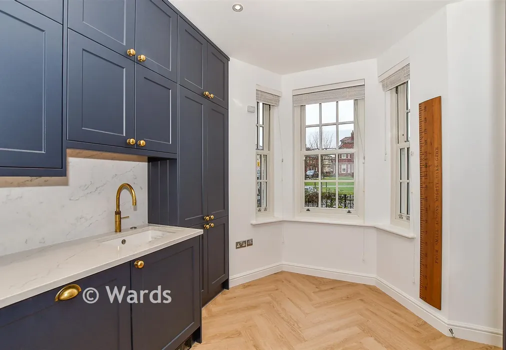 Kitchen - Holdstock Road, Tenterden, Kent - Wards of Kent