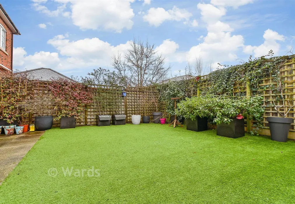Rear Garden - Holdstock Road, Tenterden, Kent - Wards of Kent