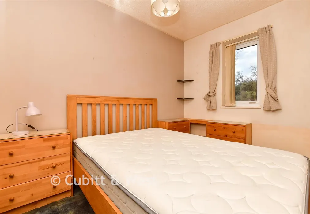 Studio Room - Bader Close, Kenley, Surrey - Wards of Kent
