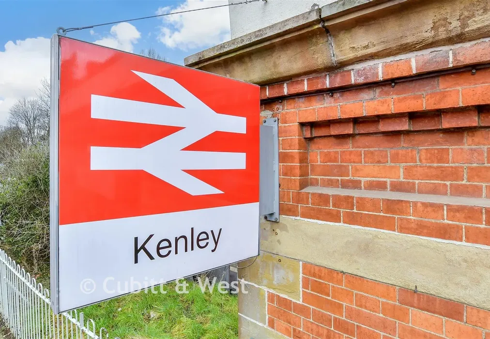 Surrounding Area - Bader Close, Kenley, Surrey - Wards of Kent