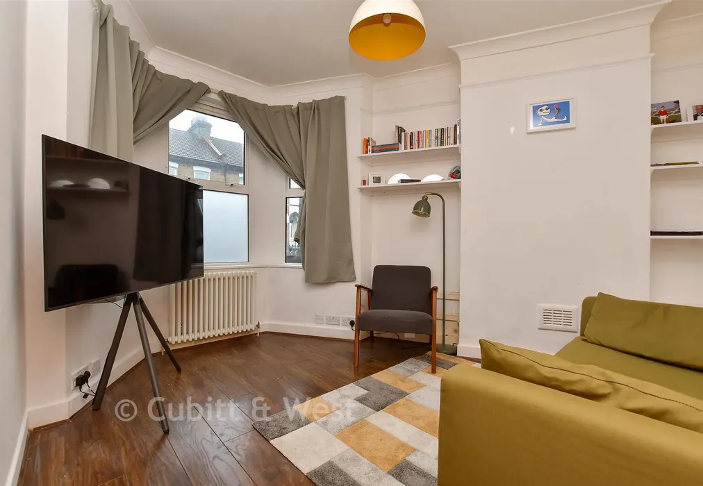 Living Room - Oval Road, Croydon, Surrey - Wards of Kent
