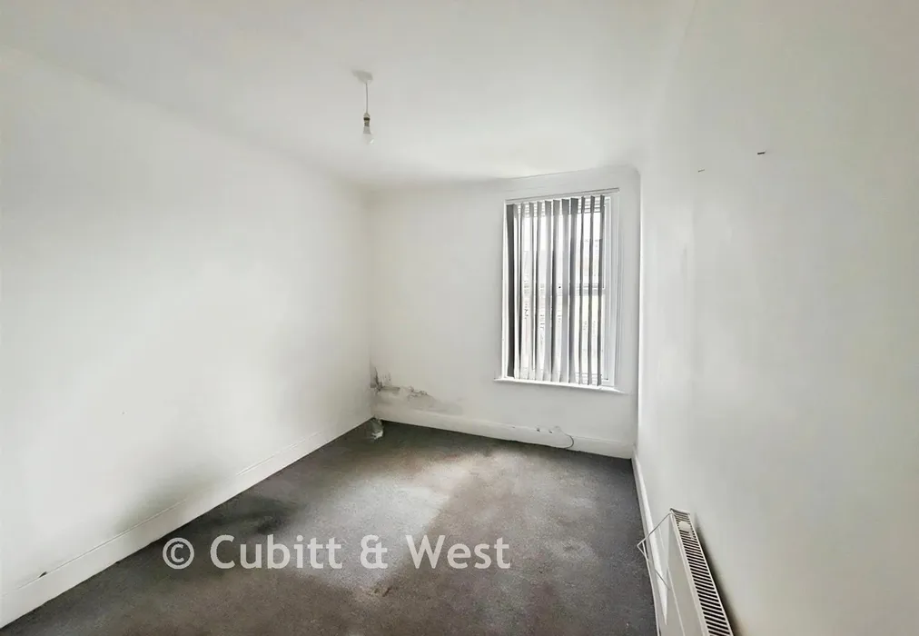 Bedroom 2 - Dover Road, Portsmouth, Hampshire - Wards of Kent
