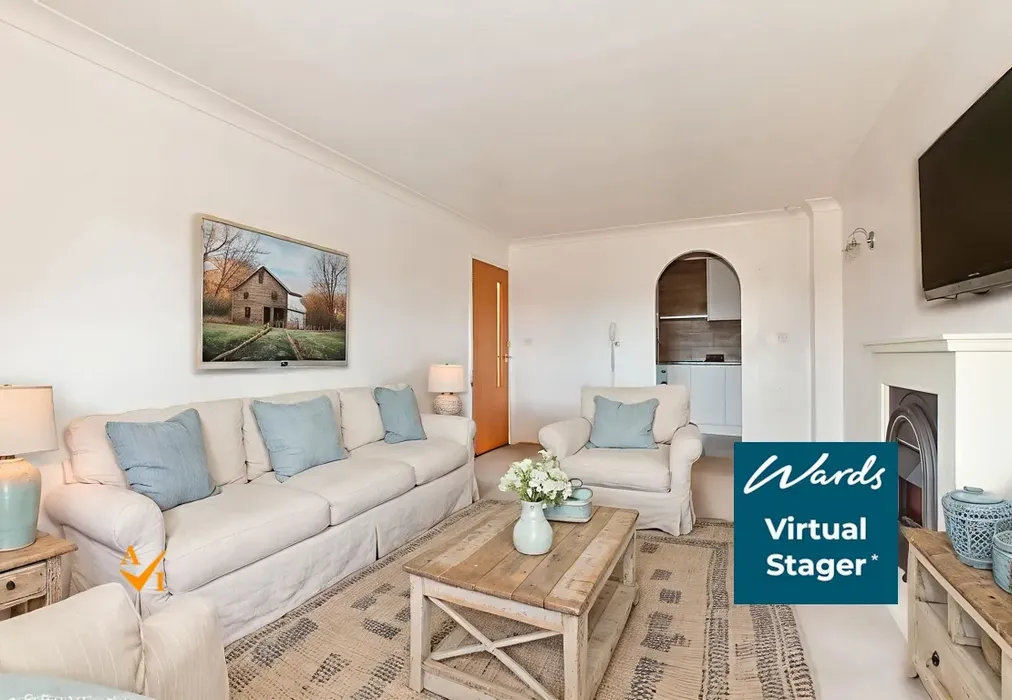 Lounge (Farmhouse style) - Bartholomew Street, Hythe, Kent - Wards of Kent