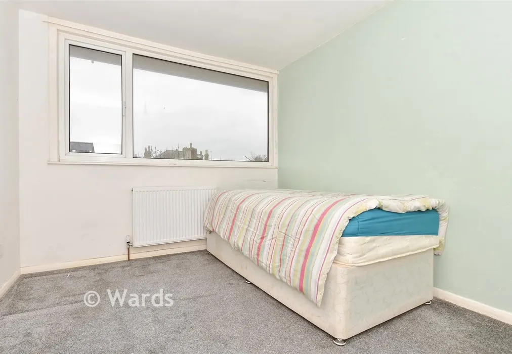 Bedroom 2 - Yew Tree Gardens, Birchington, Kent - Wards of Kent