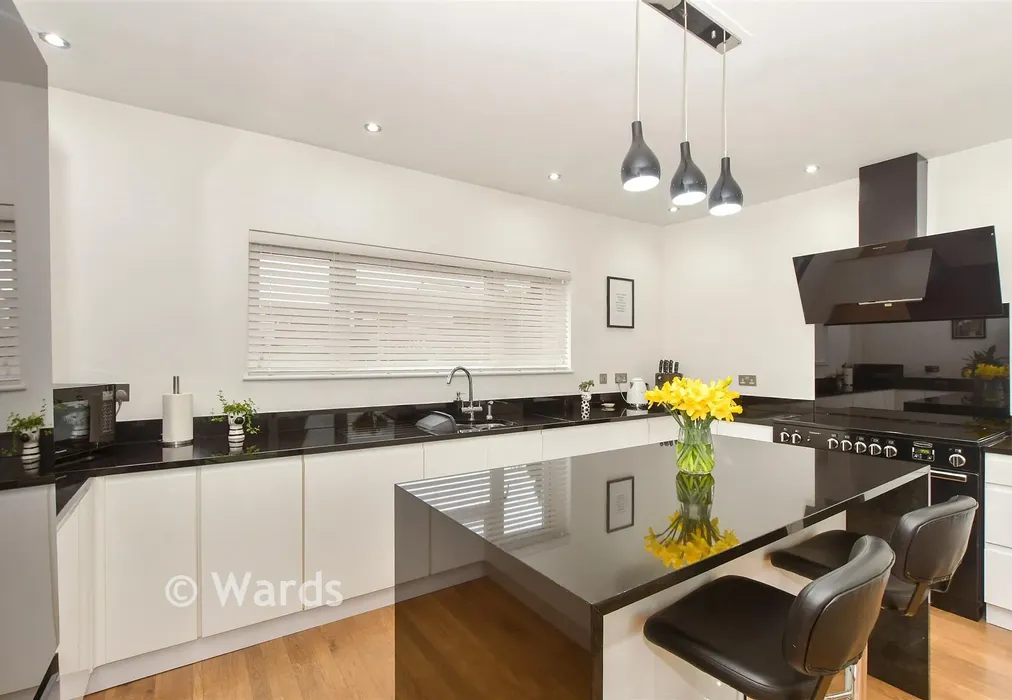 Kitchen/Diner - The Fairway, Littlestone, Kent - Wards of Kent