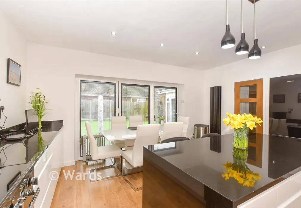 Kitchen/Diner - The Fairway, Littlestone, Kent - Wards of Kent
