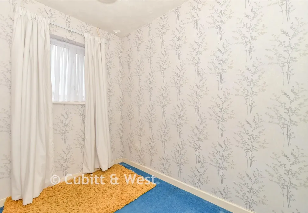 Bedroom 2 - Emsworth Road, Portsmouth, Hampshire - Wards of Kent
