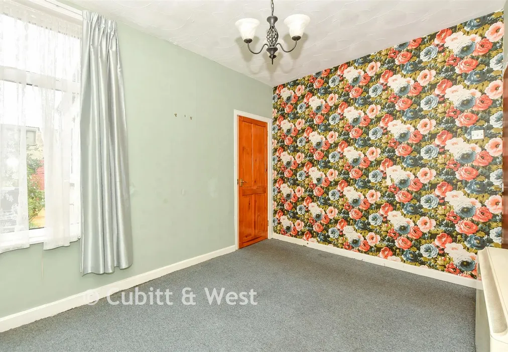 Dining Room - Emsworth Road, Portsmouth, Hampshire - Wards of Kent