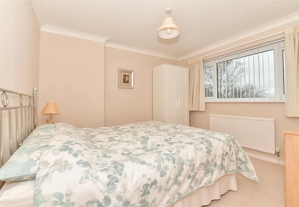 Bedroom 2 - Beacon Walk, Tenterden, Kent - Wards of Kent
