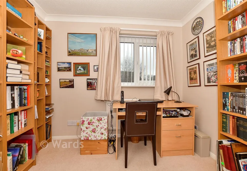 Bedroom 4 - Beacon Walk, Tenterden, Kent - Wards of Kent