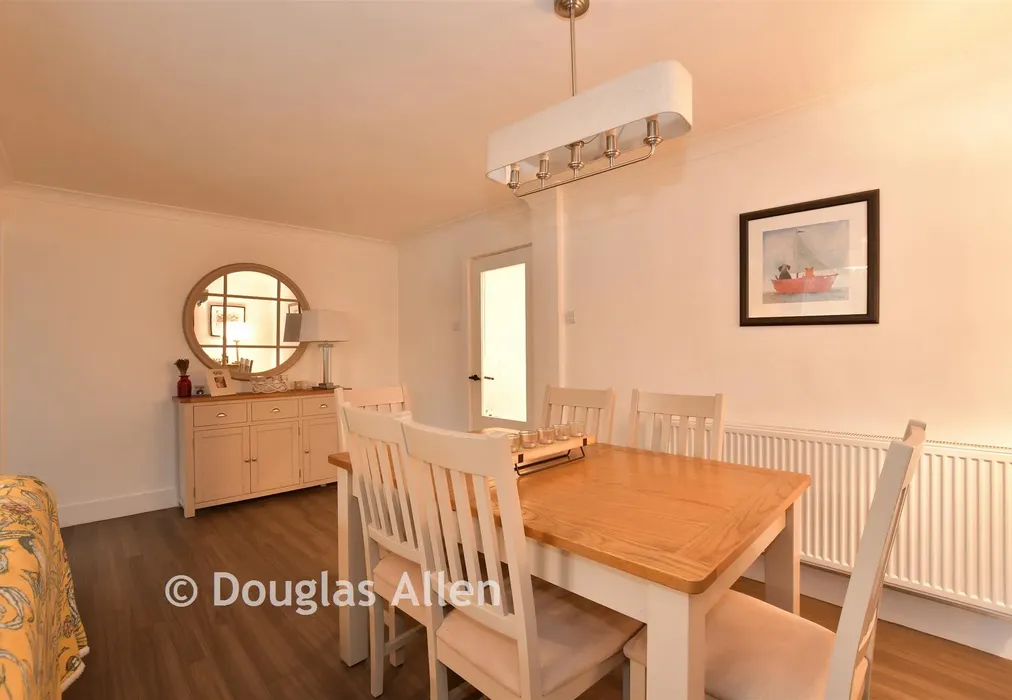 Lounge/Dining Room - Ingreway, Harold Wood, Romford, Essex - Wards of Kent