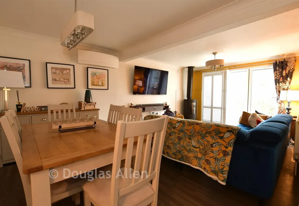 Lounge/Dining Room - Ingreway, Harold Wood, Romford, Essex - Wards of Kent
