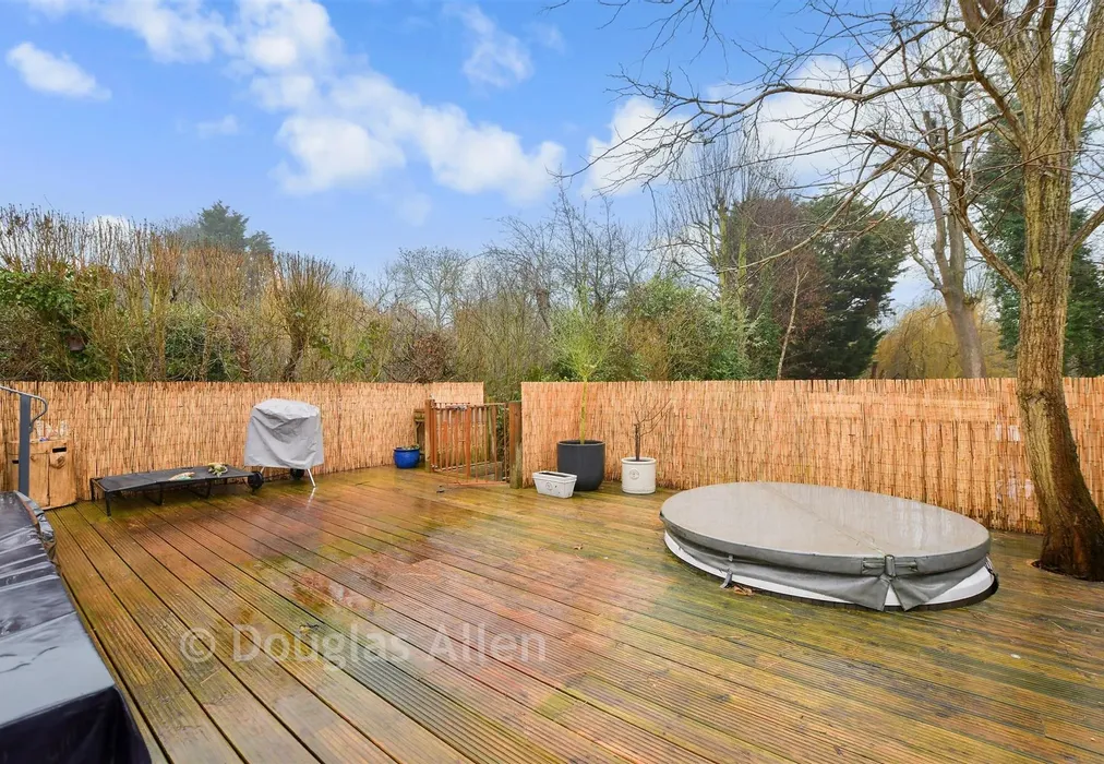Patio / Decking - Ingreway, Harold Wood, Romford, Essex - Wards of Kent