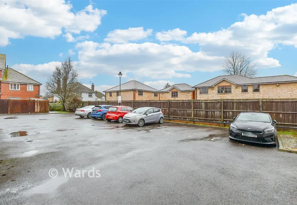 Driveway/Parking - Mercer Close, Larkfield, Kent - Wards of Kent