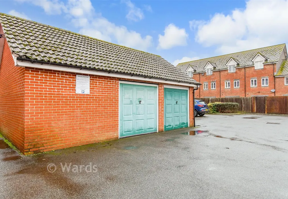 Garage - Mercer Close, Larkfield, Kent - Wards of Kent