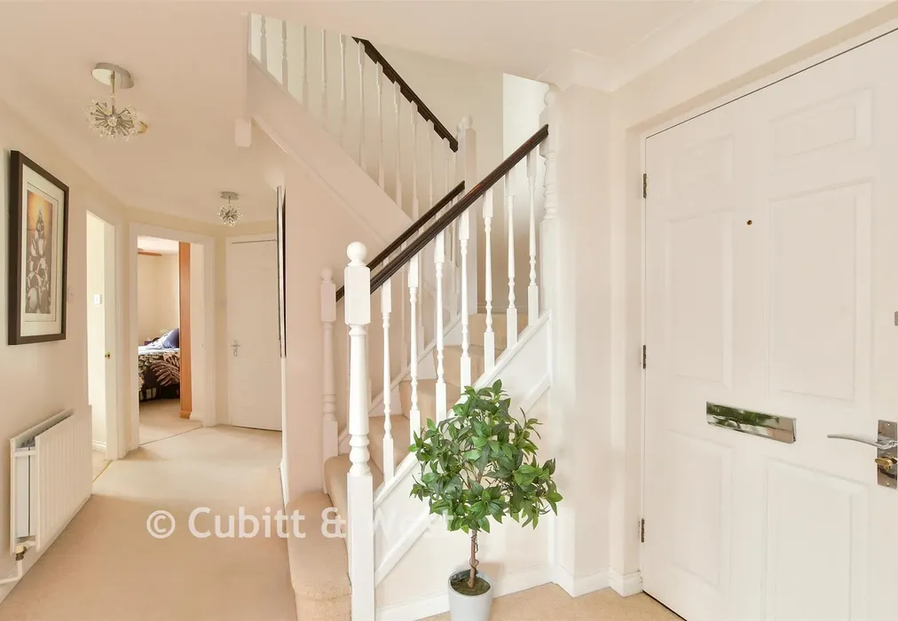 Entrance Hall - The Strand, Brighton Marina Village, Brighton, East Sussex - Wards of Kent