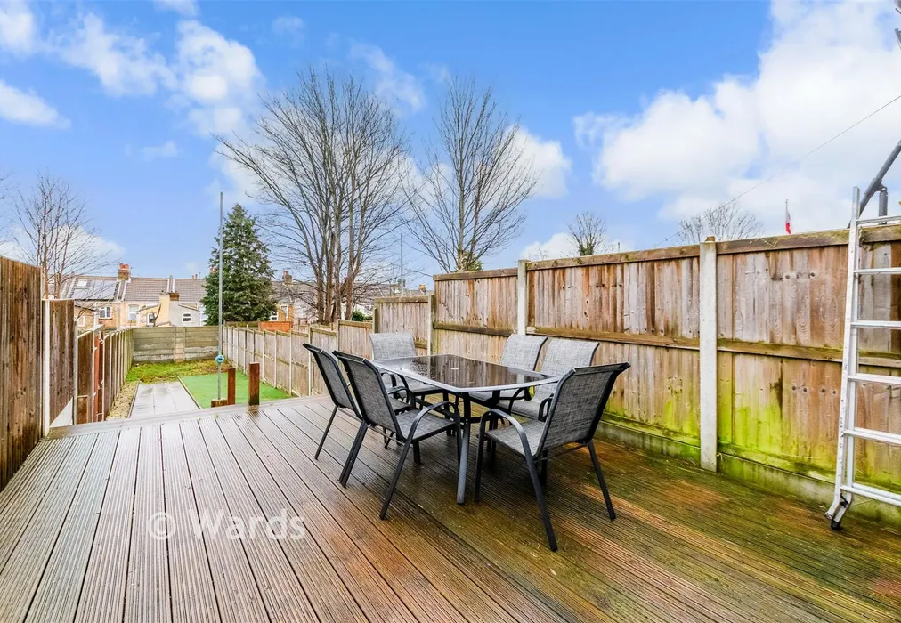 Rear Garden - Glencoe Road, Chatham, Kent - Wards of Kent