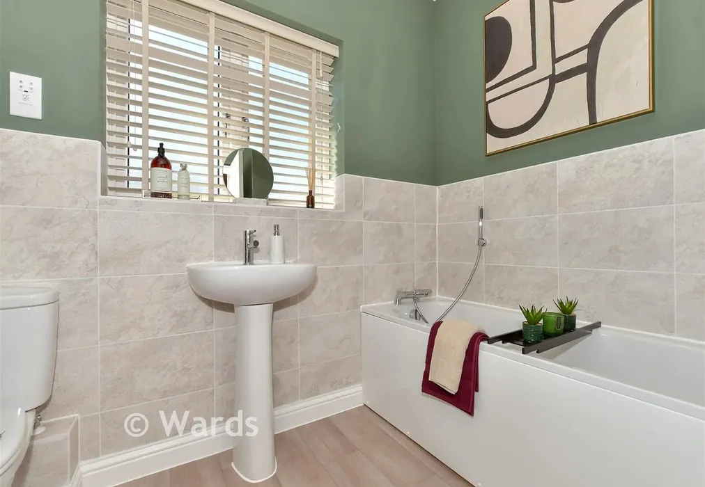 Bathroom - Richmond Park, Whitfield, Dover, Kent - Wards of Kent