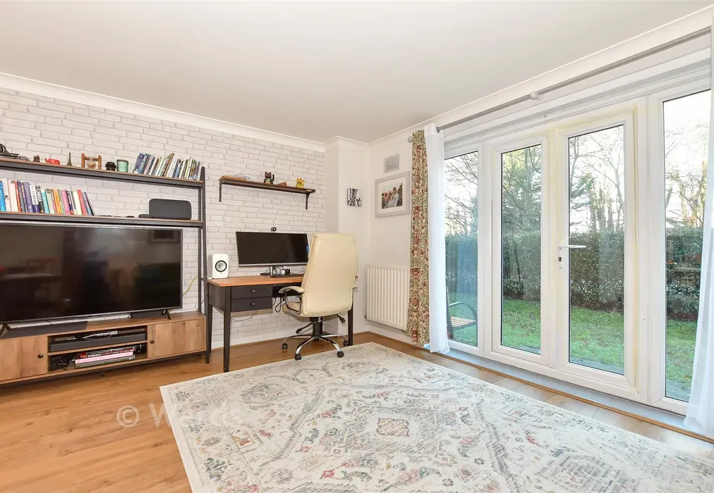 Kitchen/Living Area - Ingram Close, Larkfield, Aylesford, Kent - Wards of Kent