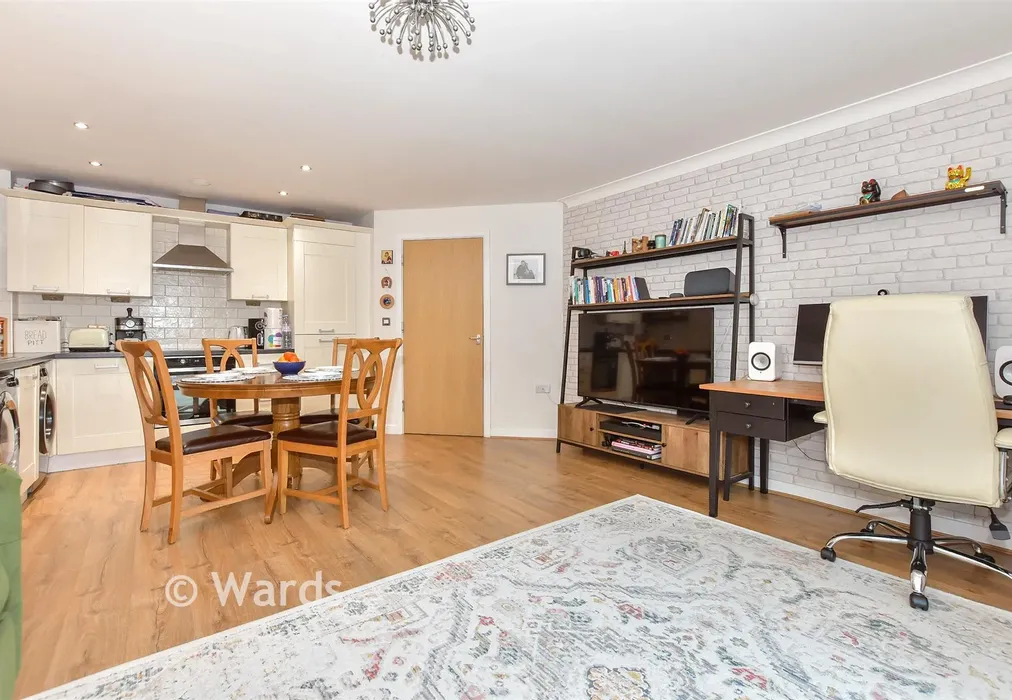 Kitchen/Living Area - Ingram Close, Larkfield, Aylesford, Kent - Wards of Kent