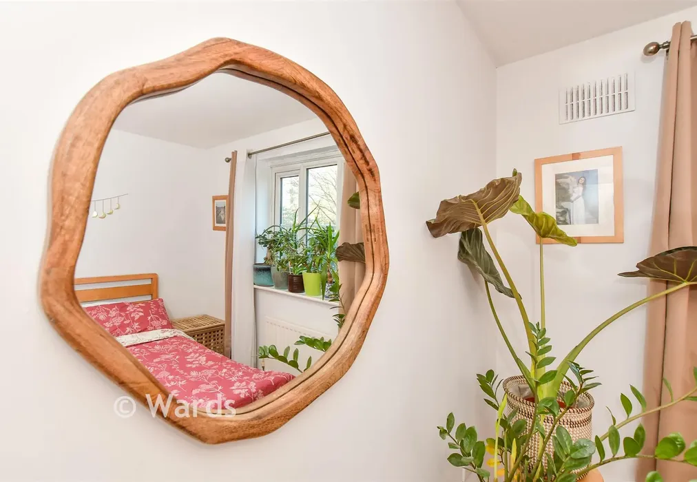 Internal Lifestyle Photograph - Ingram Close, Larkfield, Aylesford, Kent - Wards of Kent