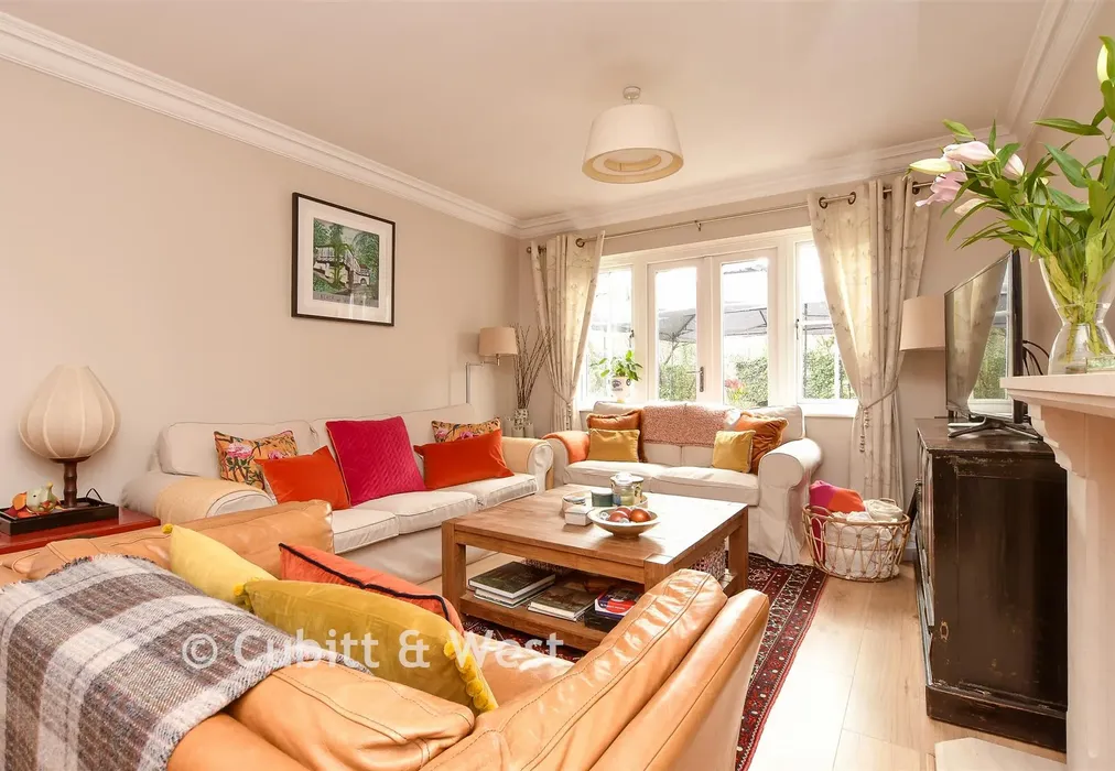 Lounge - West Meads, Horley, Surrey - Wards of Kent