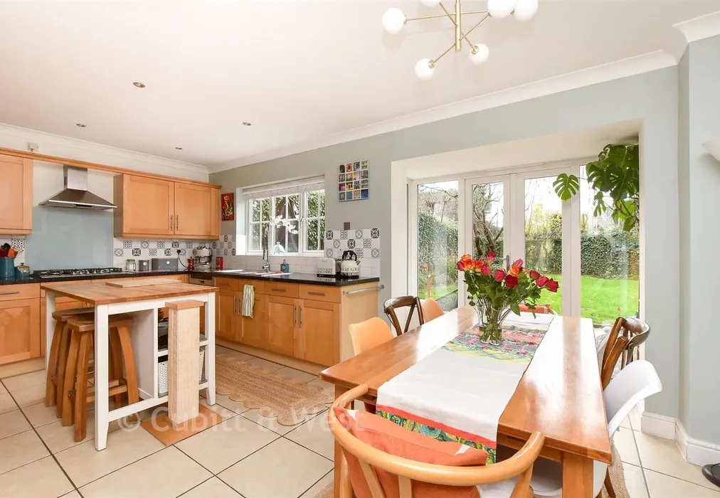 Kitchen/Diner - West Meads, Horley, Surrey - Wards of Kent