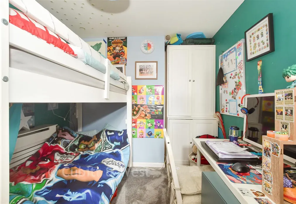 Bedroom 2 - Framfield Road, Uckfield, East Sussex - Wards of Kent