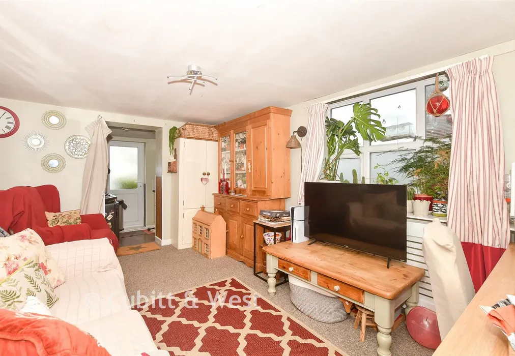 Lounge - Framfield Road, Uckfield, East Sussex - Wards of Kent