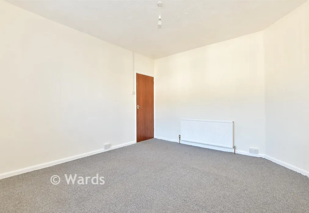 Bedroom 1 - Farthingloe Road, Dover, Kent - Wards of Kent