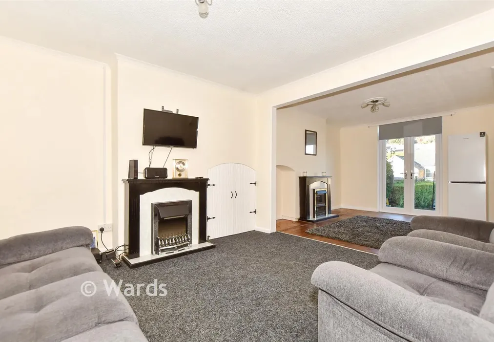 Lounge - Farthingloe Road, Dover, Kent - Wards of Kent