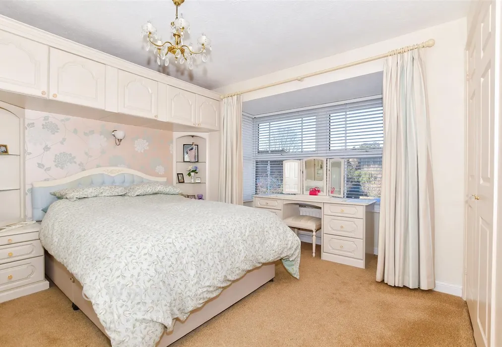 Bedroom 1 - Sissinghurst Drive, Maidstone, Kent - Wards of Kent