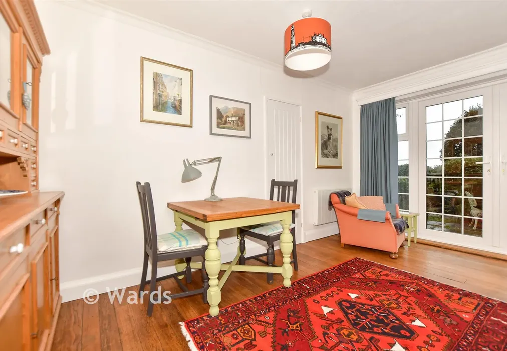 Lounge/Diner - Church Road, Hythe, Kent - Wards of Kent