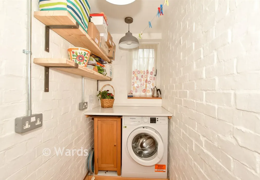 Internal Lifestyle Photograph - Church Road, Hythe, Kent - Wards of Kent