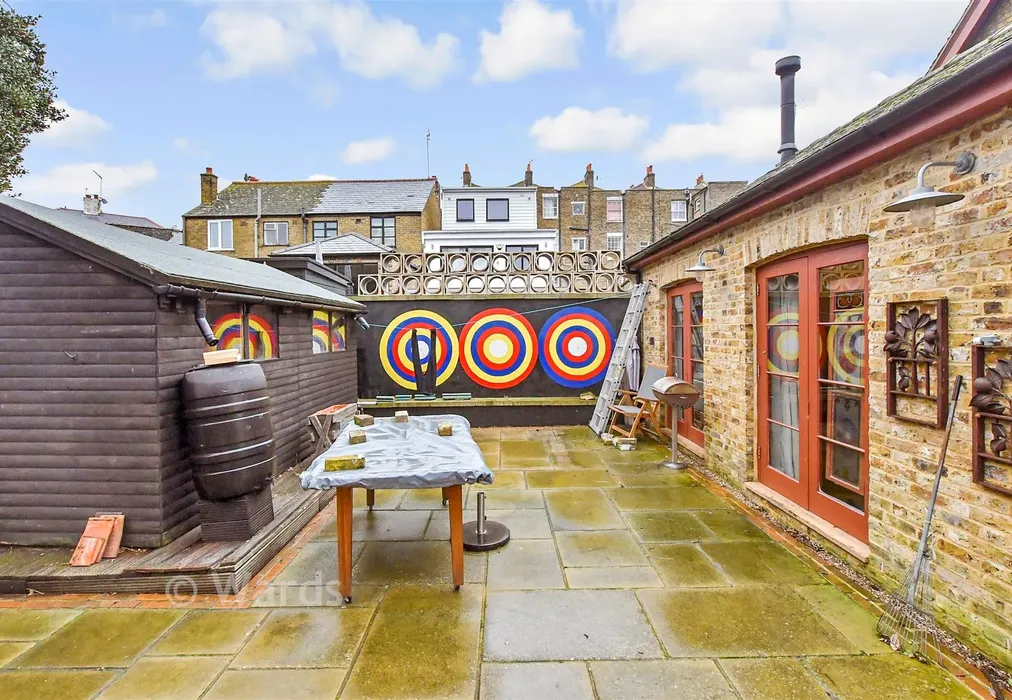 Study / Bedroom 3 - Devonshire Terrace, Broadstairs, Kent - Wards of Kent