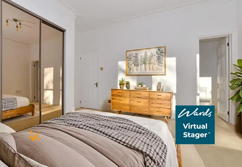 Bedroom 1 (Farmhouse style) - London Road, Canterbury, Kent - Wards of Kent