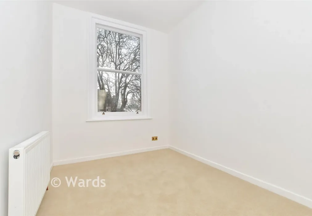 Bedroom 2 - London Road, Canterbury, Kent - Wards of Kent