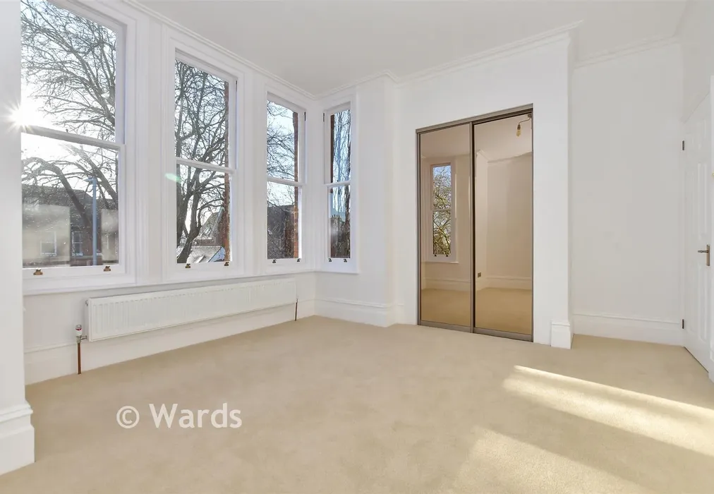 Bedroom 1 - London Road, Canterbury, Kent - Wards of Kent