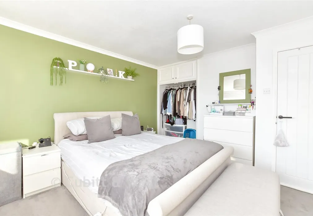 Bedroom 1 - St. Flora's Road, Littlehampton, West Sussex - Wards of Kent