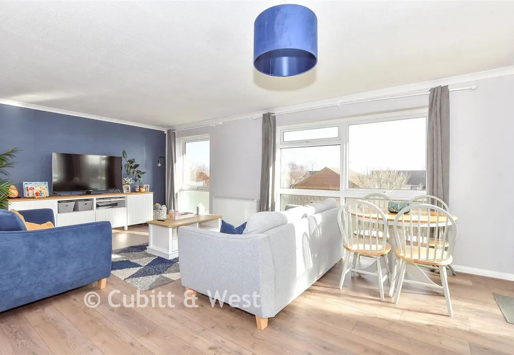 Lounge/Diner - St. Flora's Road, Littlehampton, West Sussex - Wards of Kent