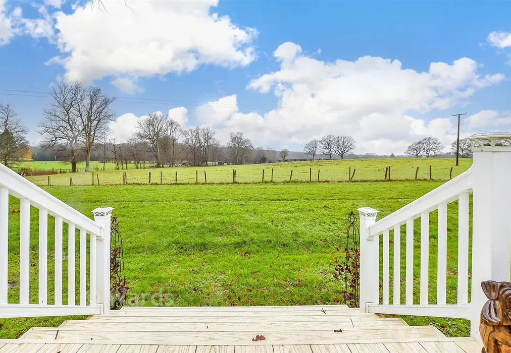Views To Rear - Spill Lands Country Park, Biddenden, Ashford, Kent - Wards of Kent