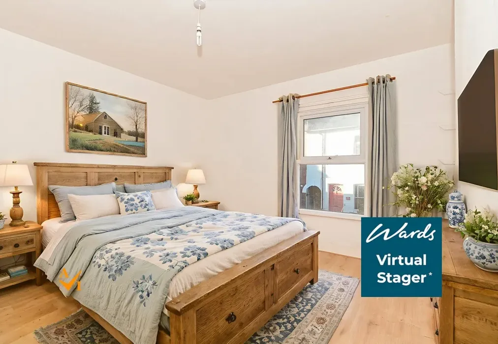 Bedroom 1 (Farmhouse style) - Woodside Road, Tonbridge, Kent - Wards of Kent