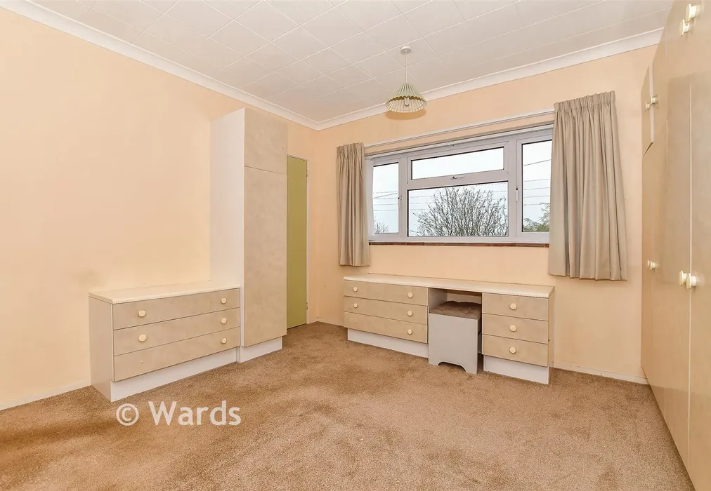 Bedroom 1 - Ivychurch Road, Brenzett, Romney Marsh, Kent - Wards of Kent