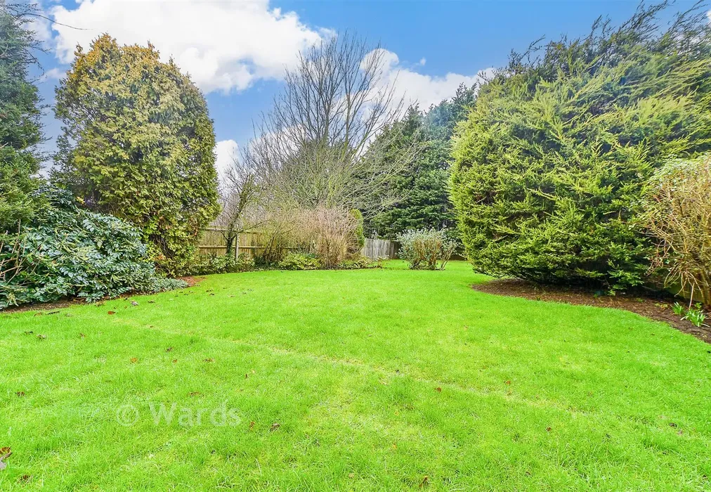 Rear Garden - Ivychurch Road, Brenzett, Romney Marsh, Kent - Wards of Kent