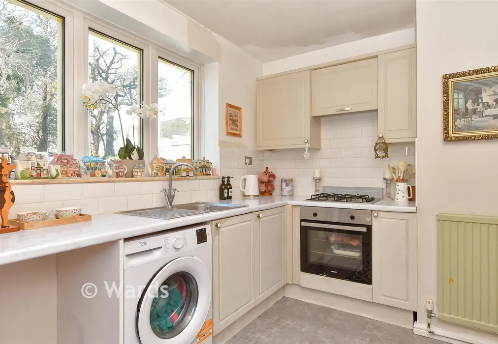 Kitchen - Neal Road, West Kingsdown, Sevenoaks, Kent - Wards of Kent