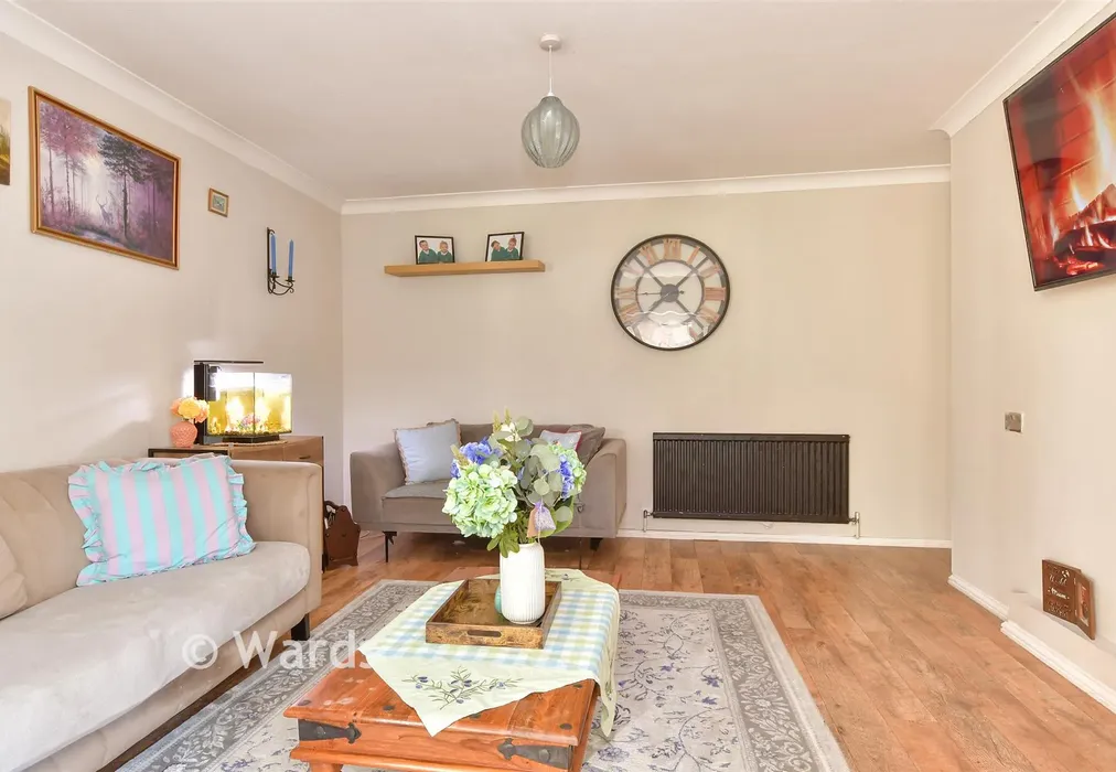 Lounge - Neal Road, West Kingsdown, Sevenoaks, Kent - Wards of Kent