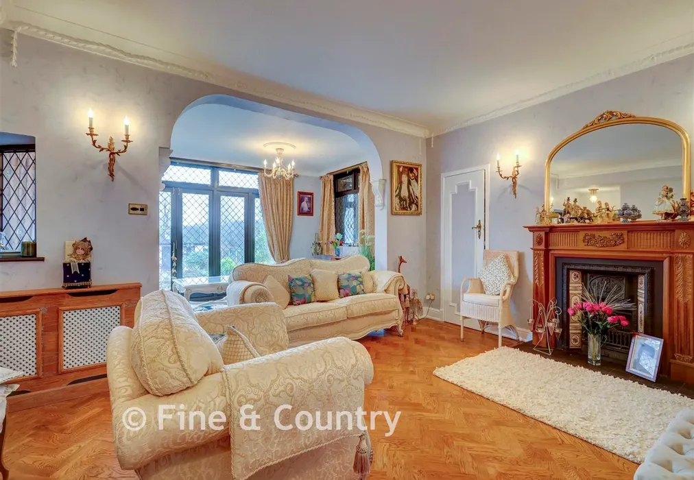 Living Room - Bury Road, London - Wards of Kent